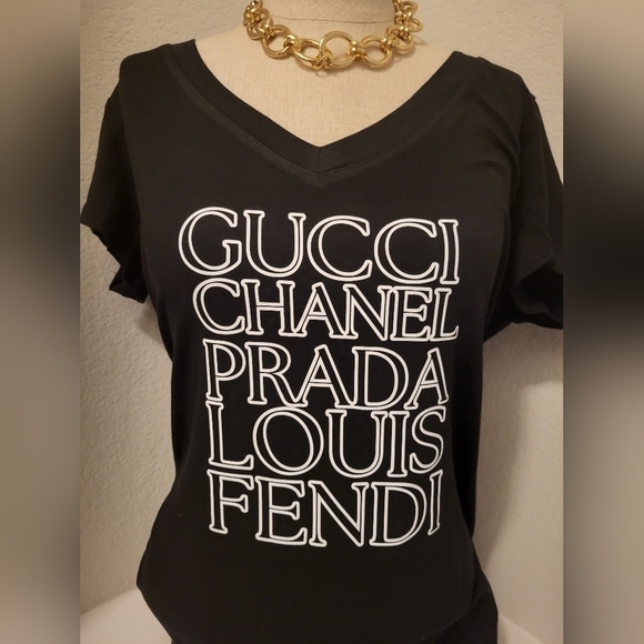 Designer names Women Vneck Top black - Picture 1 of 1